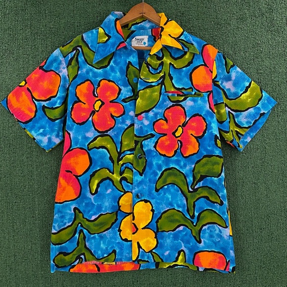 Vintage 70’s Pacific Isle Floral Colorful Bar Cloth Hawaiian Shirt Men’s Small